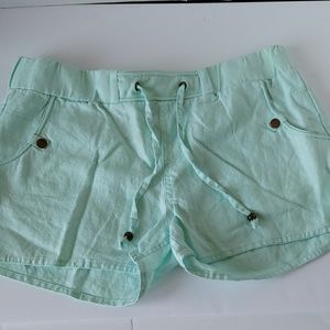 NWOT 2B BEBE linen shorts sz L